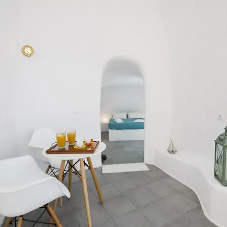 Horizon Aeifos 2* Oia (Santorini)
